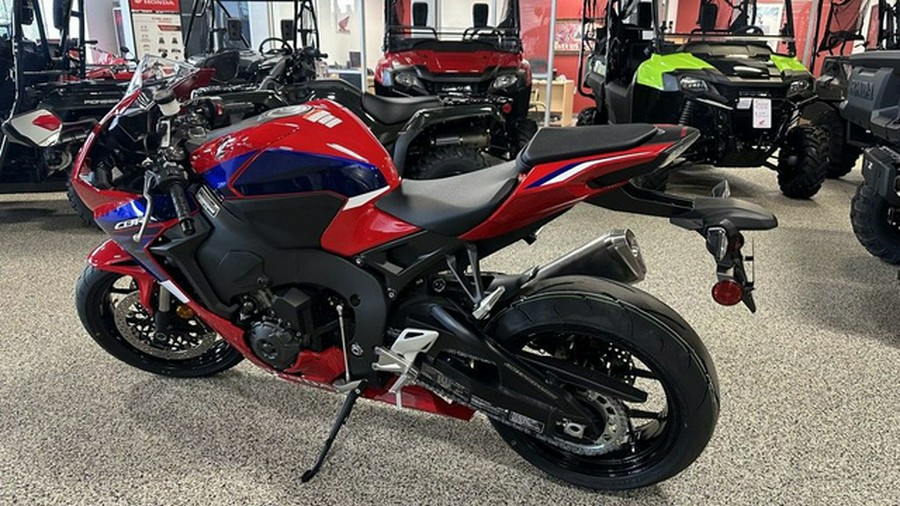 2024 Honda CBR1000RRR