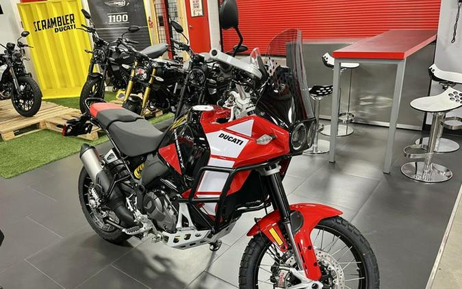 2025 Ducati DesertX Discovery