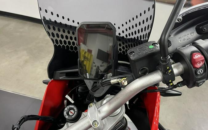 2025 Ducati DesertX Discovery
