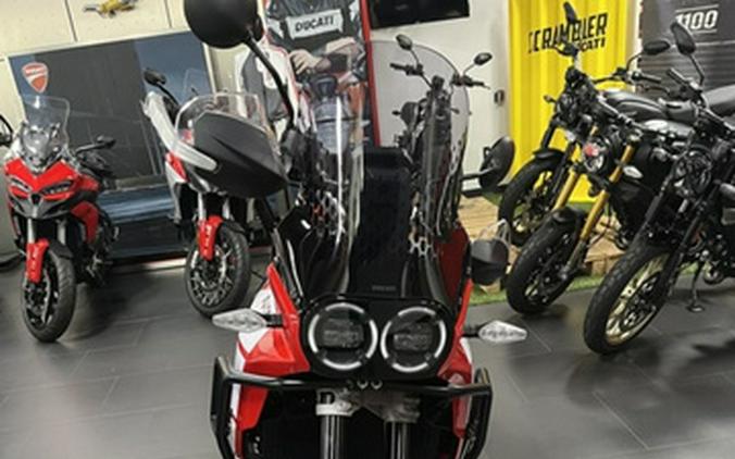 2025 Ducati DesertX Discovery