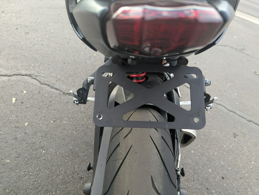 2024 Triumph Street Triple 765 R