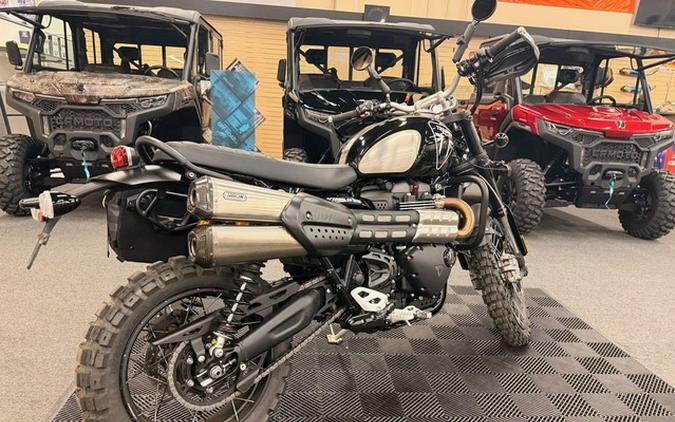 2021 Triumph Scrambler 1200 XC Jet BlackMatte Black