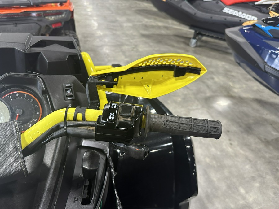 2018 OUTLANDER XMR 1000 - Can-Am