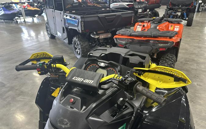 2018 OUTLANDER XMR 1000 - Can-Am