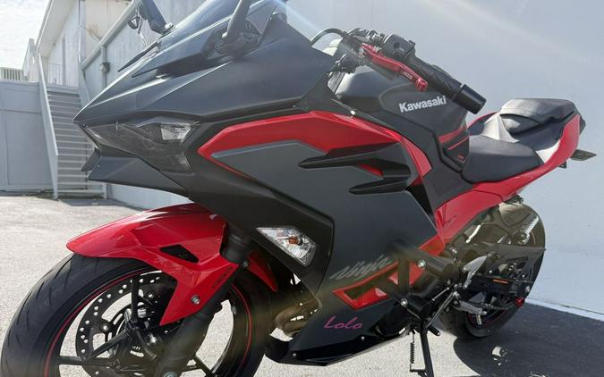 2025 Kawasaki Ninja 500 ABS Passion Red/Metallic Flat Spark Black