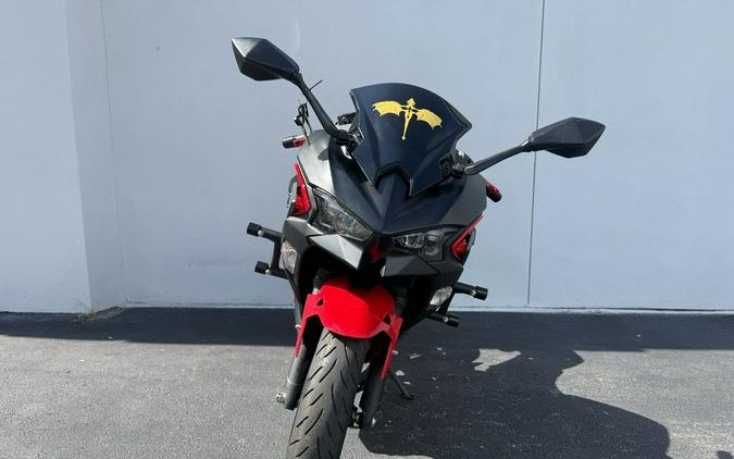 2025 Kawasaki Ninja 500 ABS Passion Red/Metallic Flat Spark Black