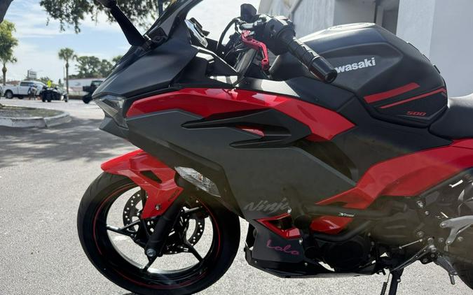 2025 Kawasaki Ninja 500 ABS Passion Red/Metallic Flat Spark Black