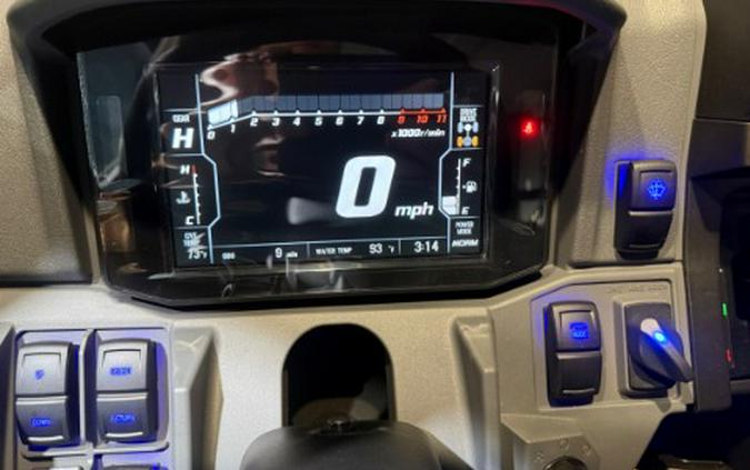 2025 Kawasaki RIDGE® Crew HVAC