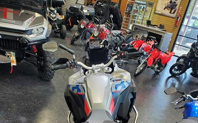 2024 BMW F 900 GS Adventure