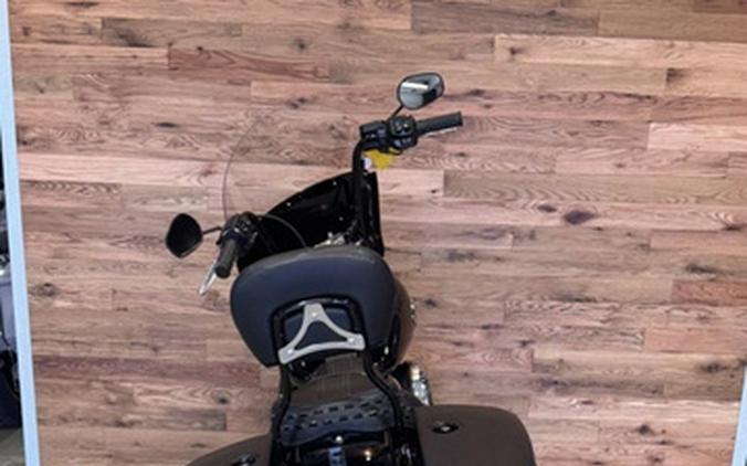 2025 Harley-Davidson Softail FLHC - Heritage Classic