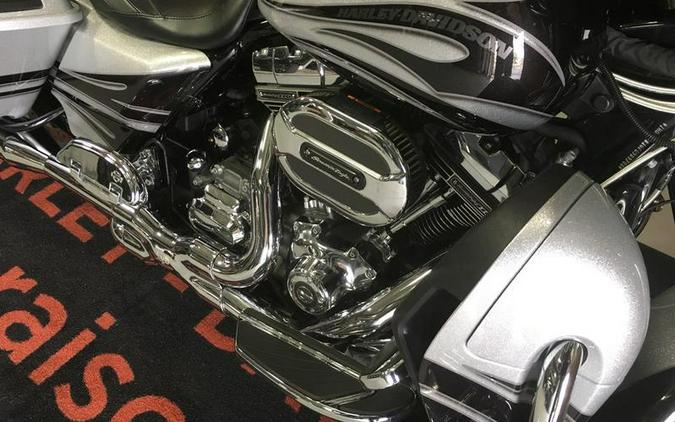 2015 Harley-Davidson® FLHXSE - CVO™ Street Glide®