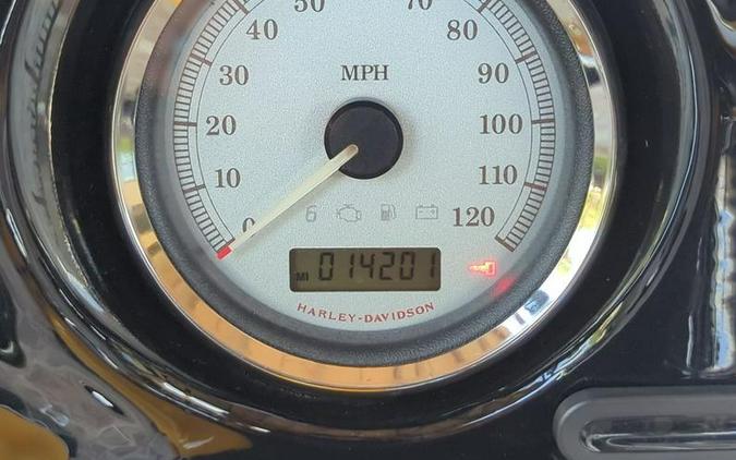 2013 Harley-Davidson® FLHX - Street Glide®
