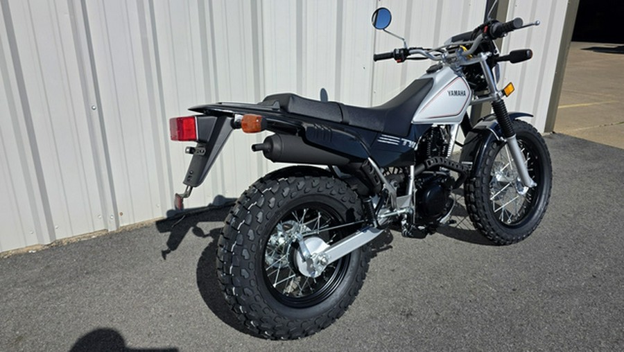 2027 Yamaha TW 200