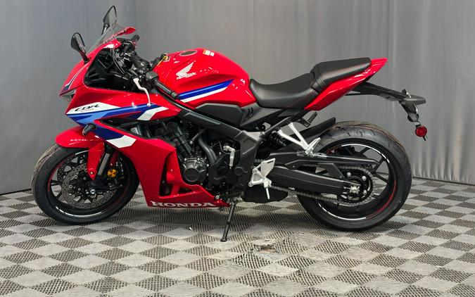 2026 Honda CBR650R E-Clutch