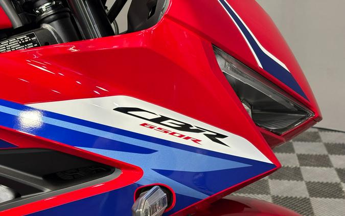 2026 Honda CBR650R E-Clutch