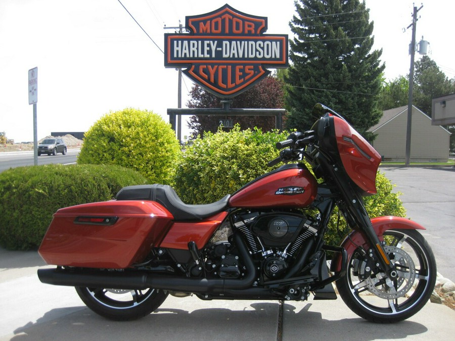 2024 Harley-Davidson Street Glide® Whiskey Fire - Black Finish