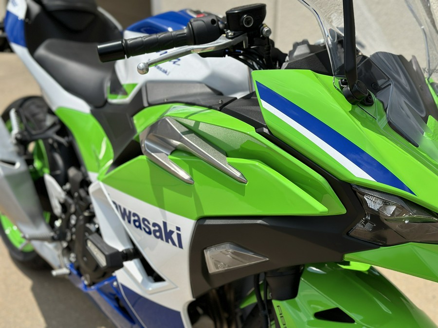 2024 Kawasaki Ninja 500 KRT Edition SE ABS