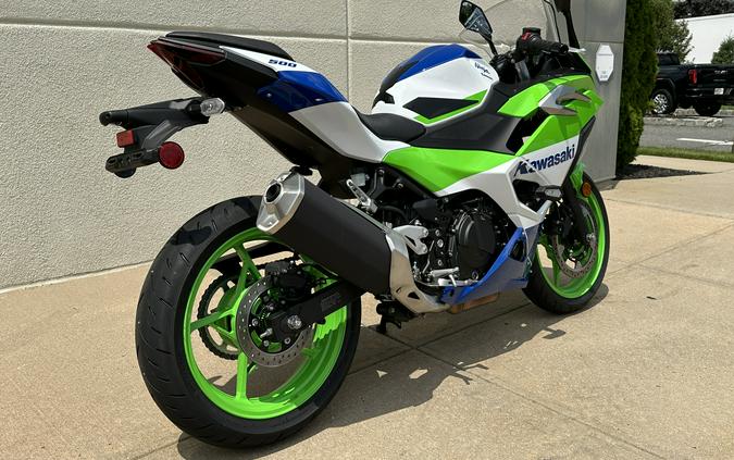 2024 Kawasaki Ninja 500 KRT Edition SE ABS