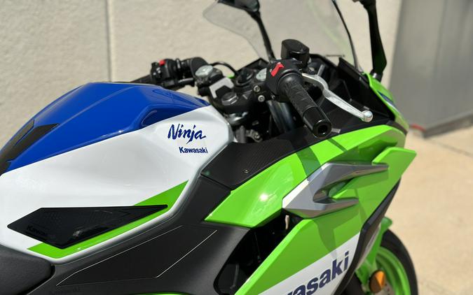 2024 Kawasaki Ninja 500 KRT Edition SE ABS