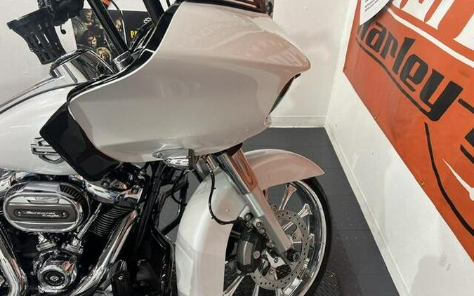 FLTRXS 2017 Road Glide Special