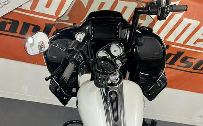 FLTRXS 2017 Road Glide Special