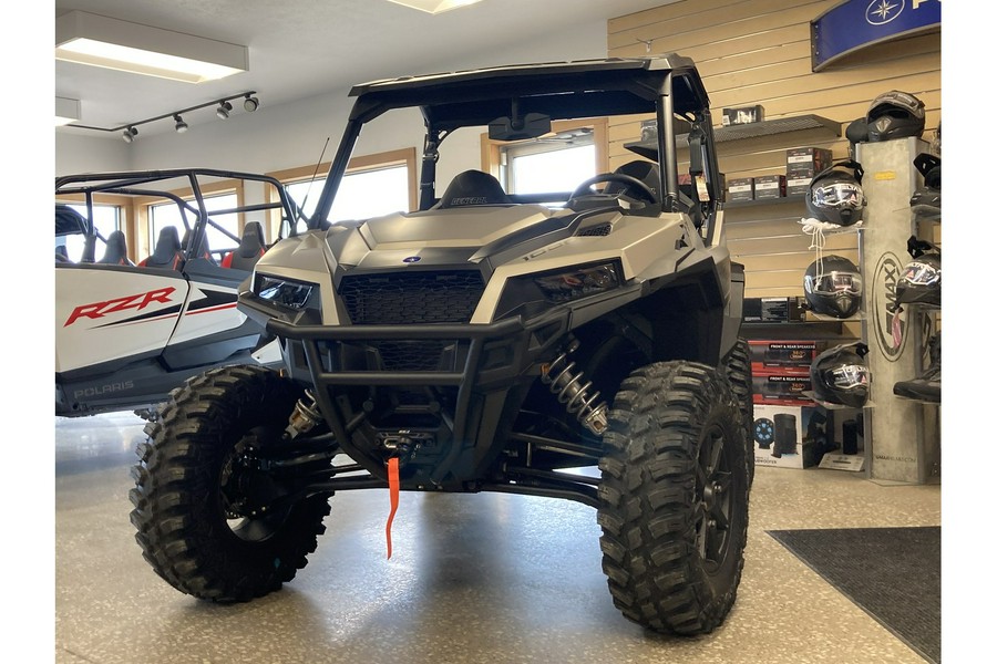 2024 Polaris Industries GENERAL® XP 1000 Premium