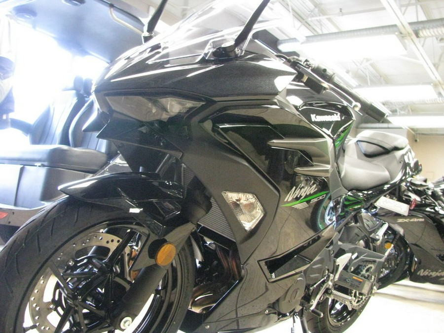 2024 Kawasaki Ninja® 500