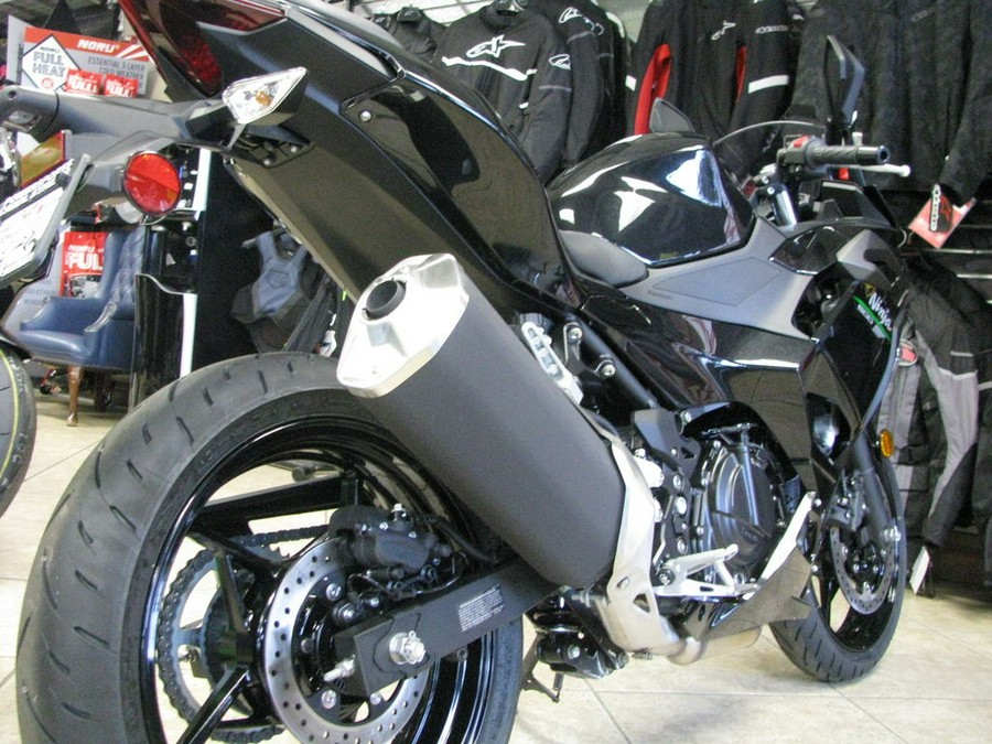 2024 Kawasaki Ninja® 500