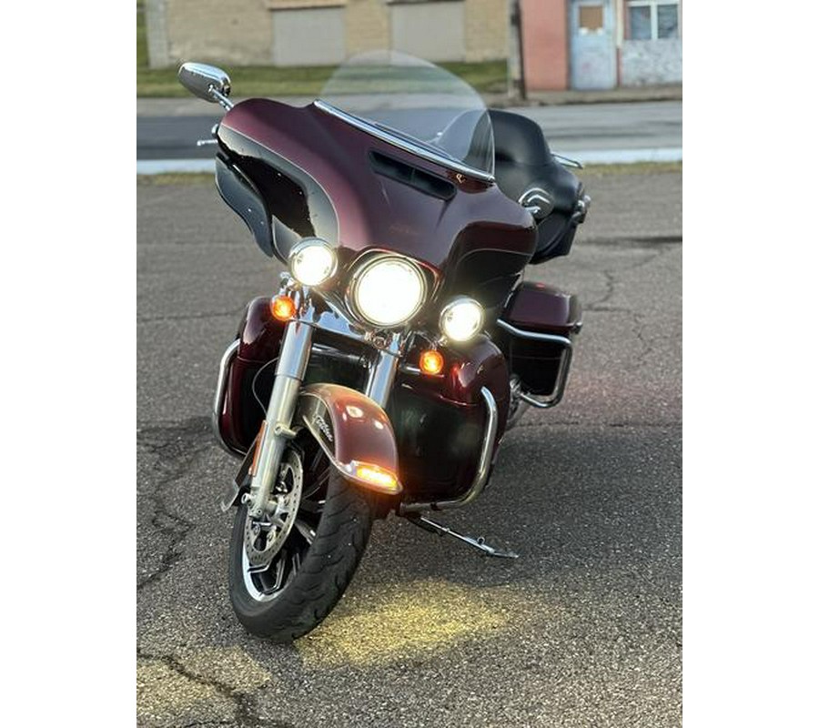 2014 Harley-Davidson® FLHTCU - Electra Glide® Ultra Classic®