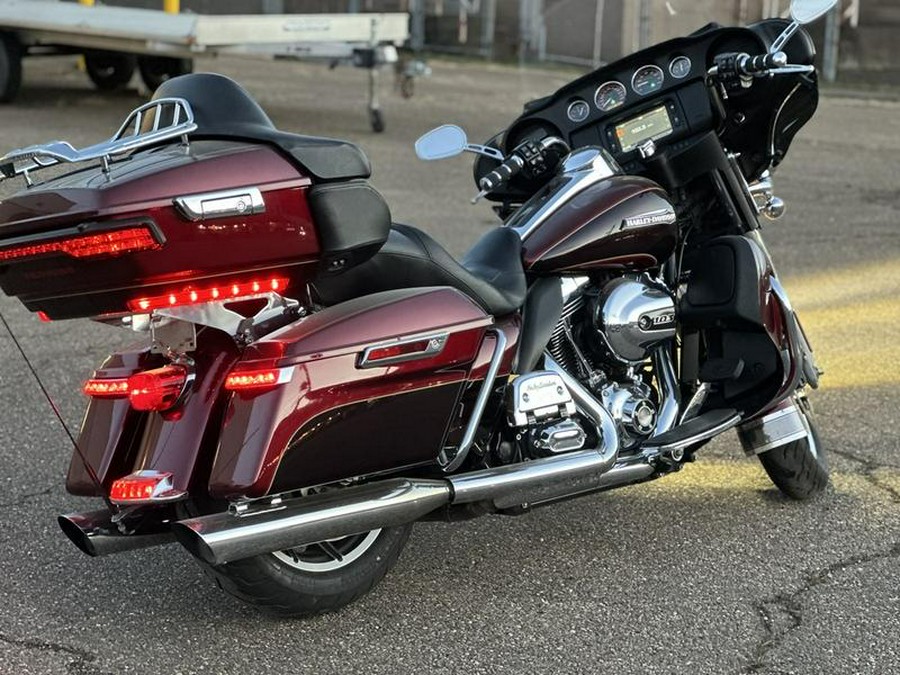 2014 Harley-Davidson® FLHTCU - Electra Glide® Ultra Classic®