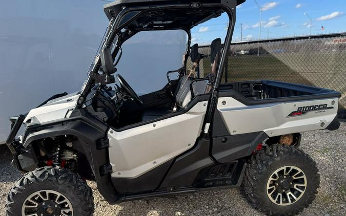 2019 Honda® Pioneer 1000 Limited Edition