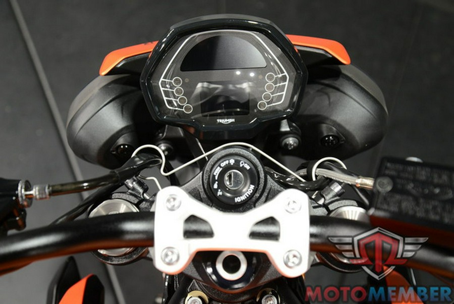 2025 Triumph Street Triple 765 R Matte Baja Orange