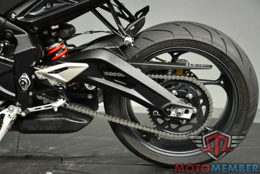 2025 Triumph Street Triple 765 R Matte Baja Orange