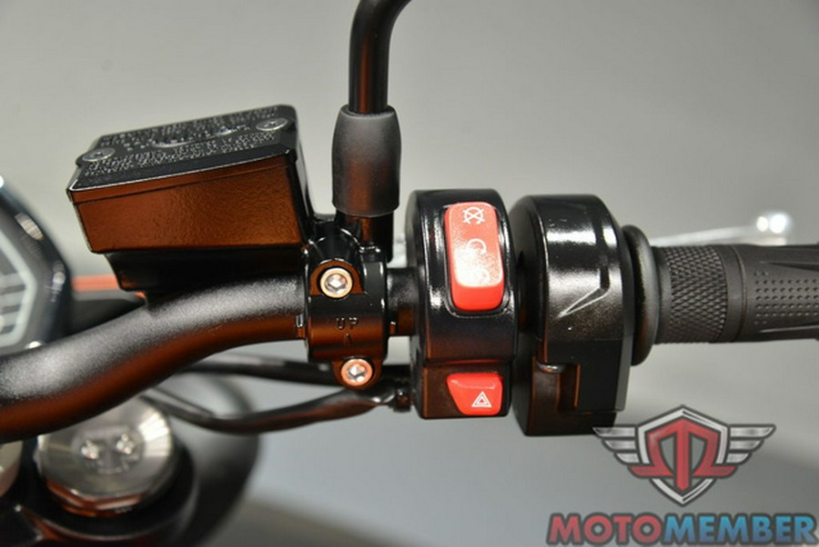 2025 Triumph Street Triple 765 R Matte Baja Orange