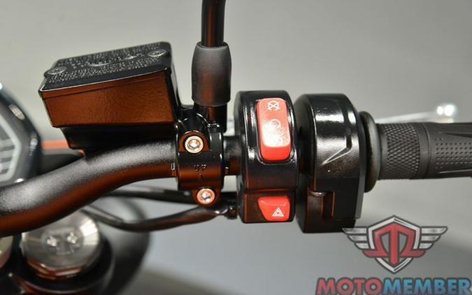 2025 Triumph Street Triple 765 R Matte Baja Orange