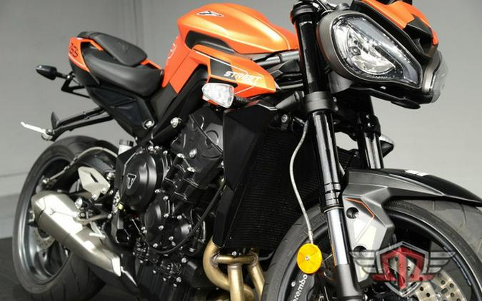 2025 Triumph Street Triple 765 R Matte Baja Orange