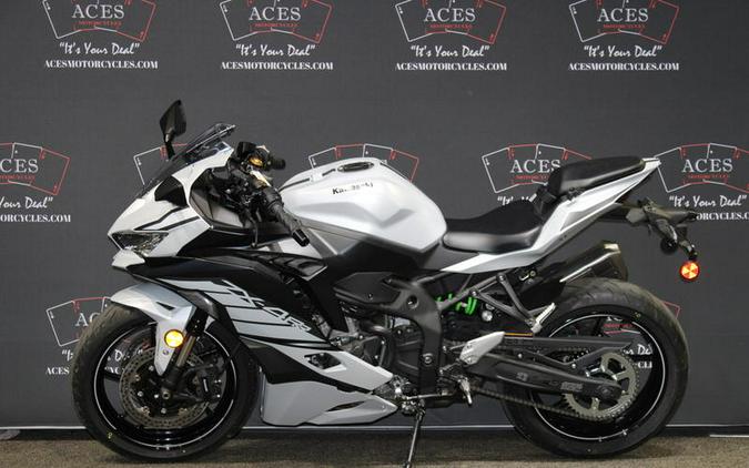 2025 Kawasaki NINJA® ZX™-4RR ABS