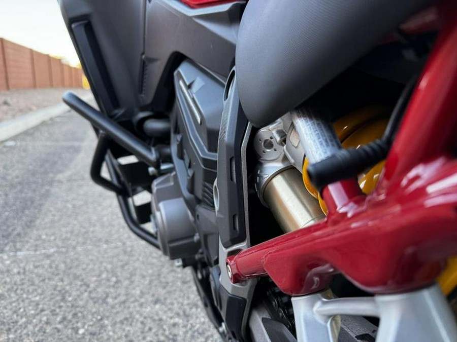 2022 Ducati Multistrada V4S Ducati Red / Alloy Wheels