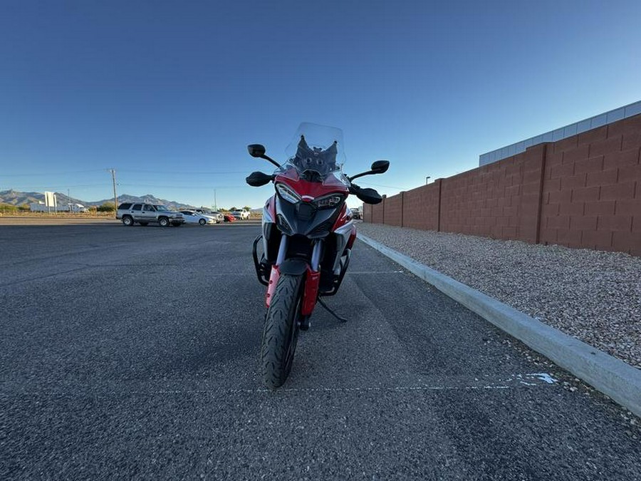 2022 Ducati Multistrada V4S Ducati Red / Alloy Wheels