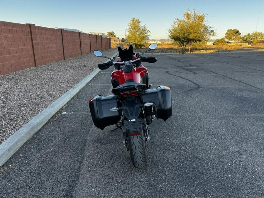 2022 Ducati Multistrada V4S Ducati Red / Alloy Wheels