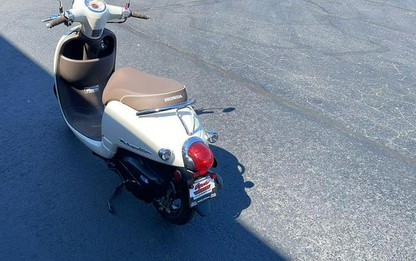 2013 Honda® Metropolitan