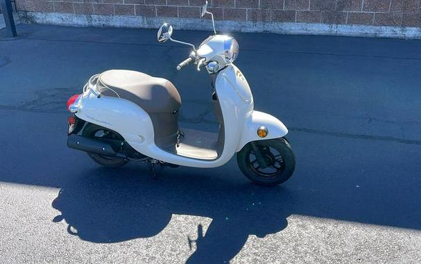 2013 Honda® Metropolitan