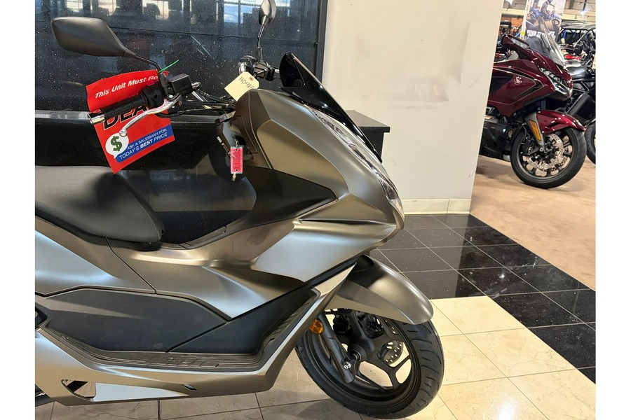 2024 Honda PCX ABS