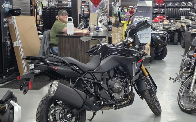 2025 Suzuki V-Strom 800DE