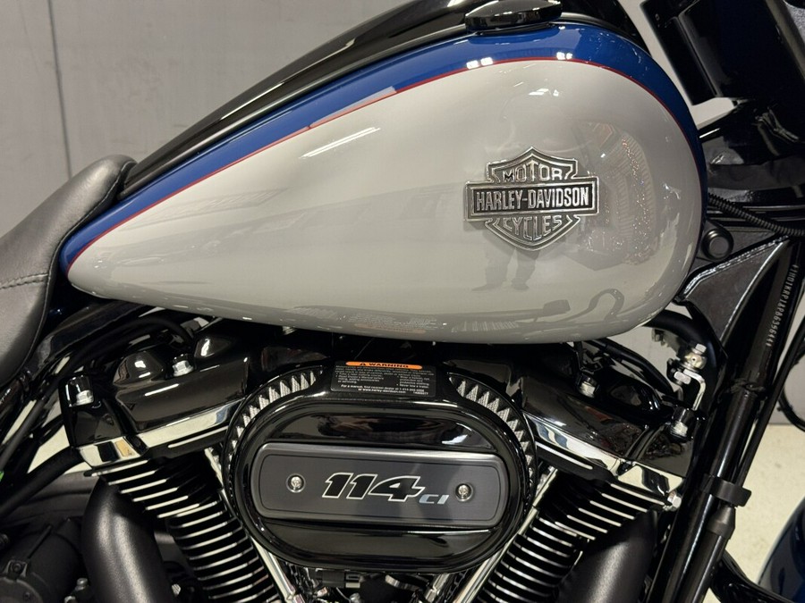 FLHXS 2023 Street Glide® Special