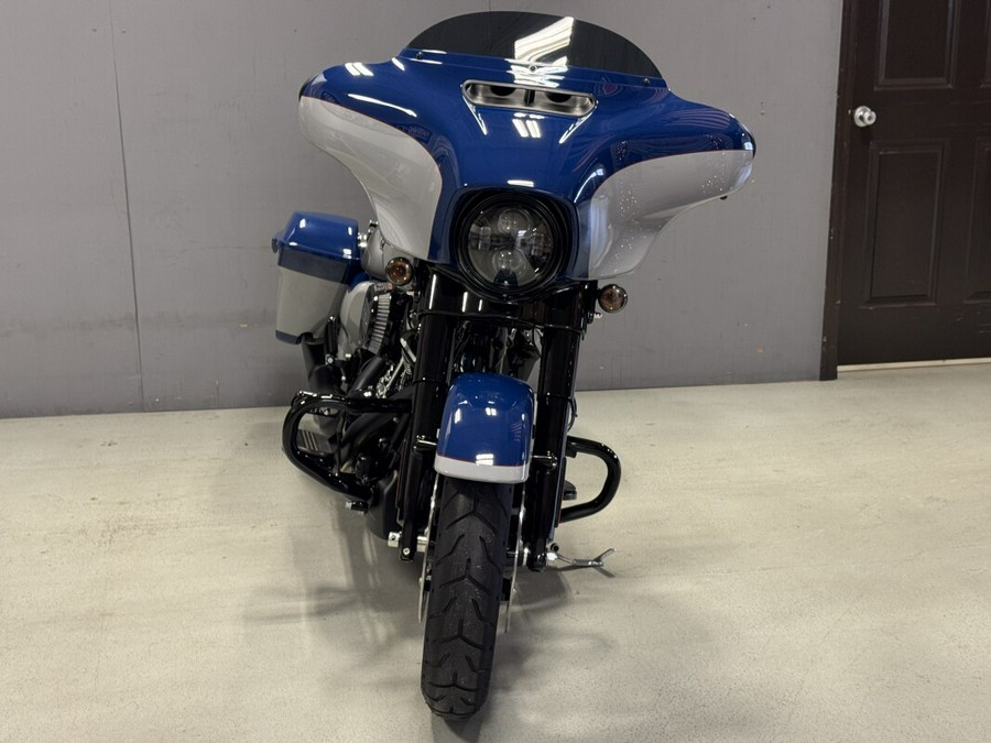 FLHXS 2023 Street Glide® Special