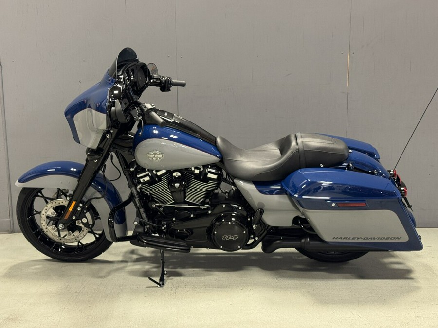 FLHXS 2023 Street Glide® Special