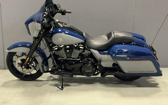 FLHXS 2023 Street Glide® Special