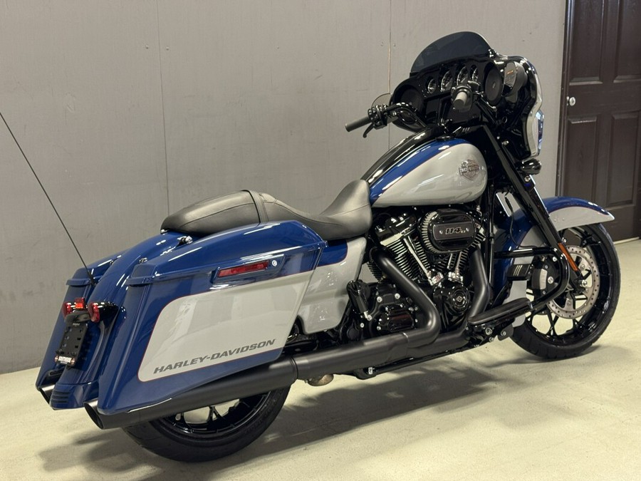 FLHXS 2023 Street Glide® Special