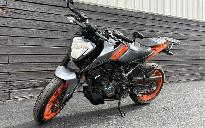 2023 KTM 200 Duke